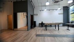 UB. One (D14), Warehouse #607282591